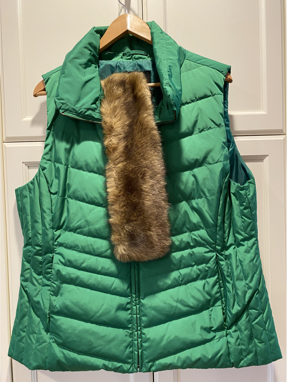 Women's Talbot's Green Winter Vest With Removable Faux Fur Collar
